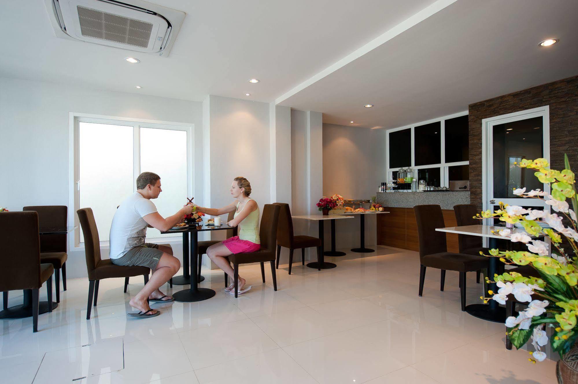 Rama Kata Beach Hotel المظهر الخارجي الصورة